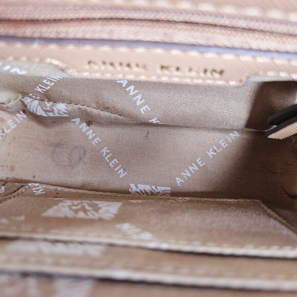 Anne Klein Classic Lion Logo Small Crossbody Bag Purse Tan Beige Gold Latch - Picture 12 of 12